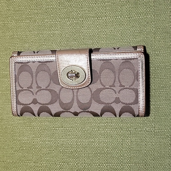 Coach Wallet Canvas Gold